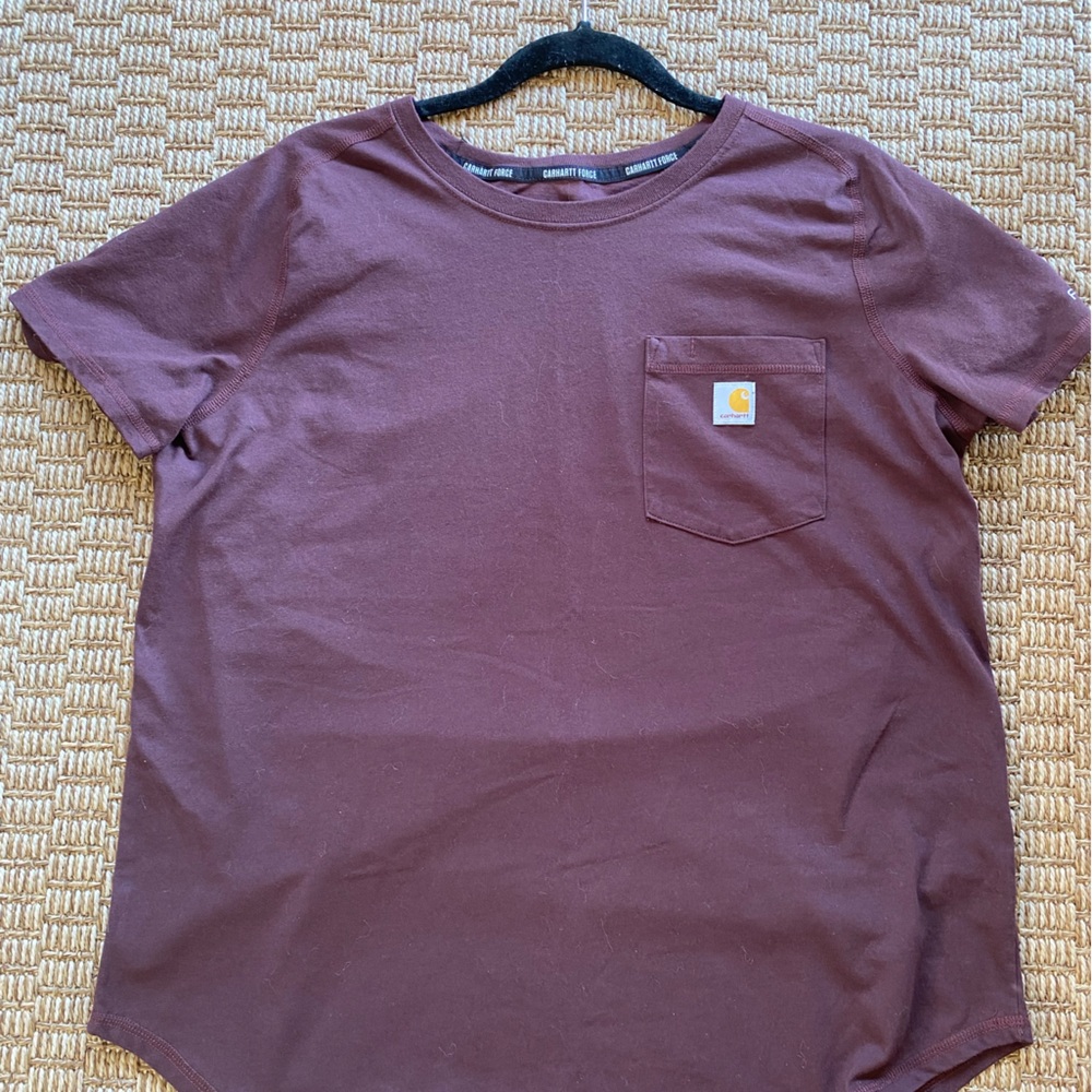 Women’s Carhartt Maroon Pocket T-Shirt - Picture 7 of 7